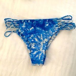 Mikoh size L bottoms